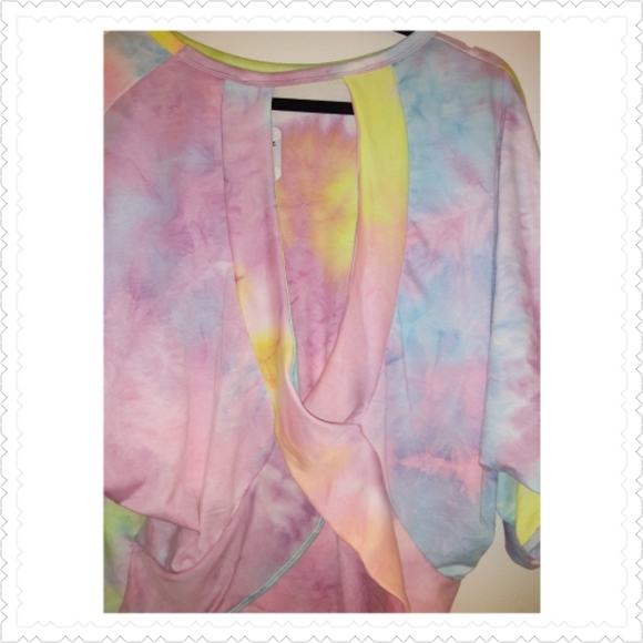 Women Multi Color Tie Dye Shirt - Picture 7 of 7